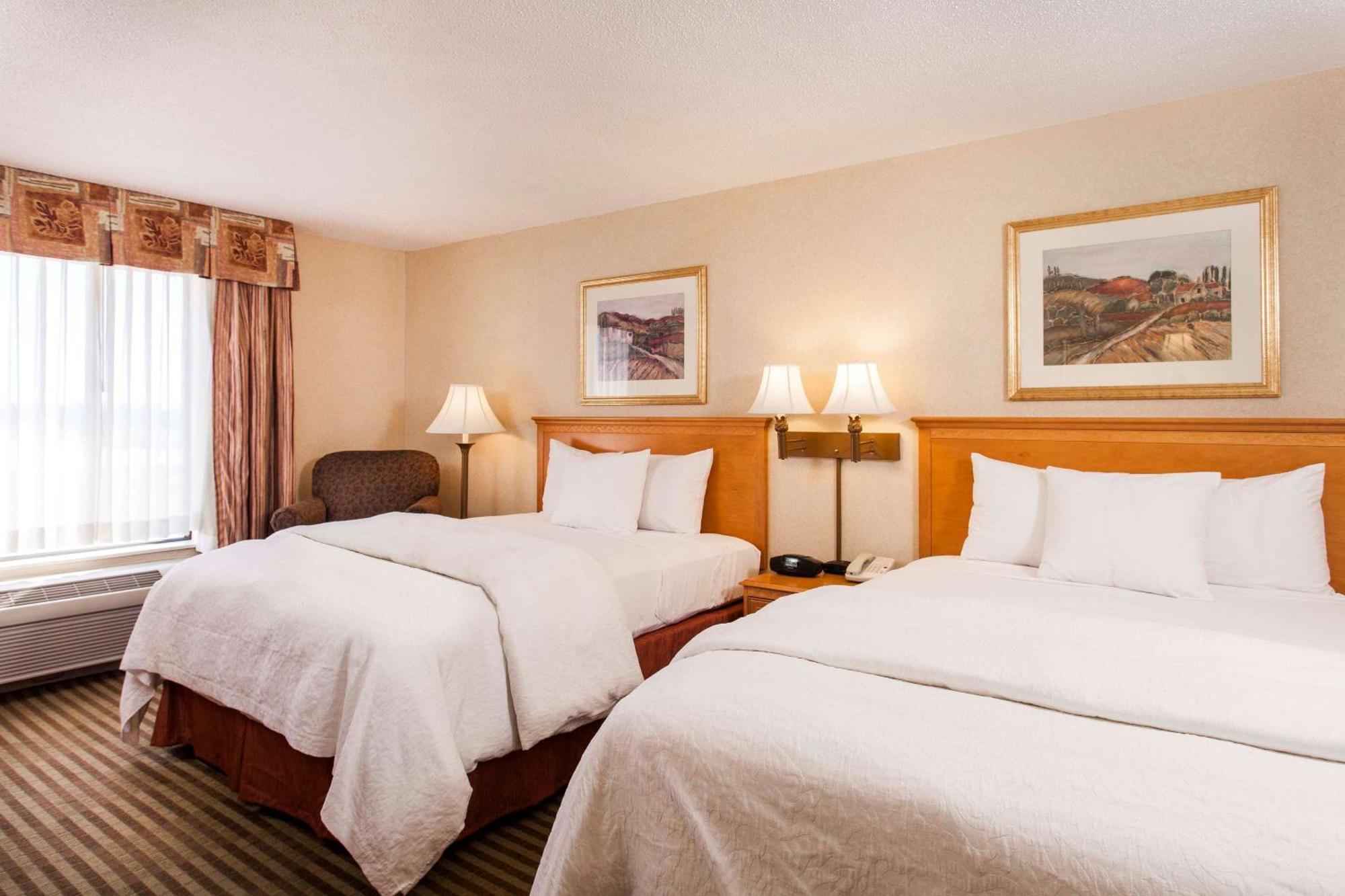 Hampton Inn & Suites Addison Dış mekan fotoğraf
