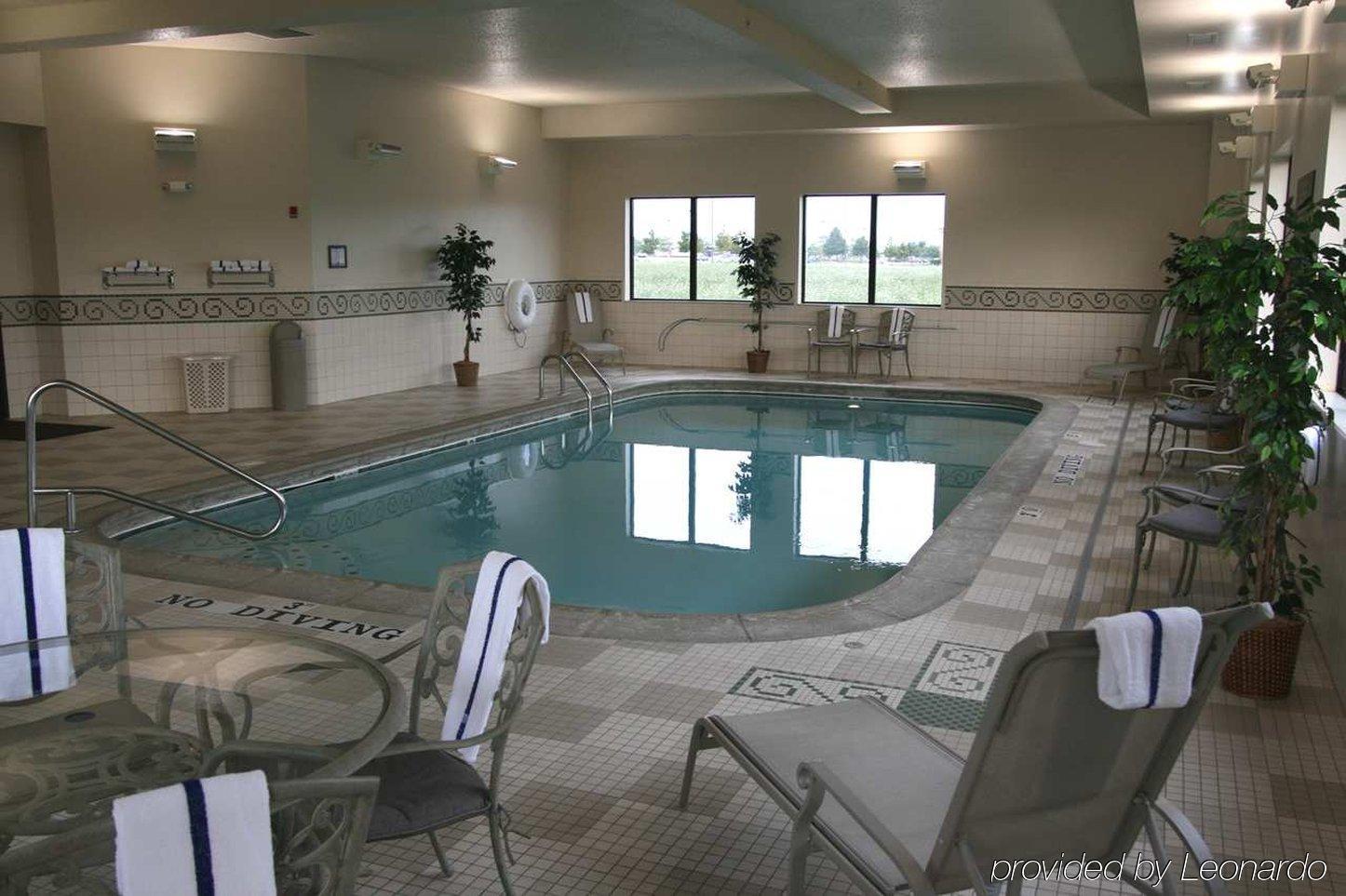 Hampton Inn & Suites Addison Dış mekan fotoğraf